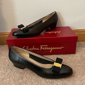 vintage black salvatore ferragamo shoes